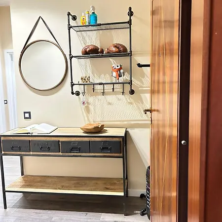 Athena Center Apartament *